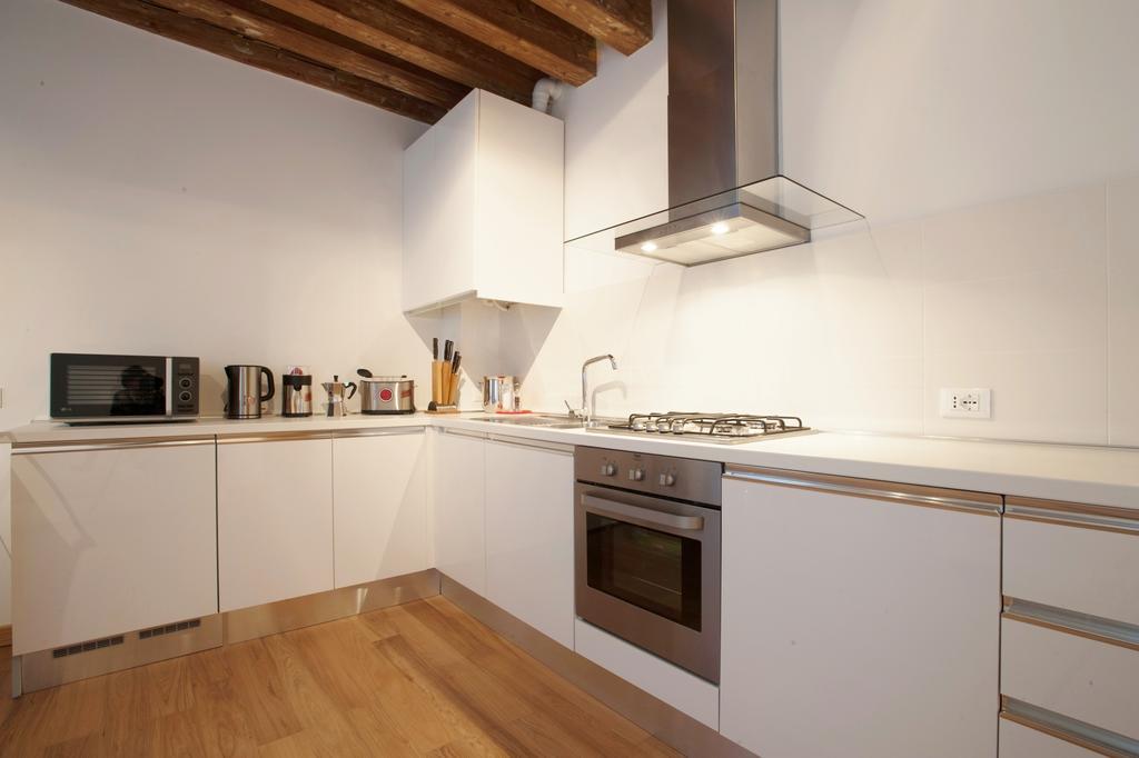 The Lion'S House Apt2 البندقية الغرفة الصورة