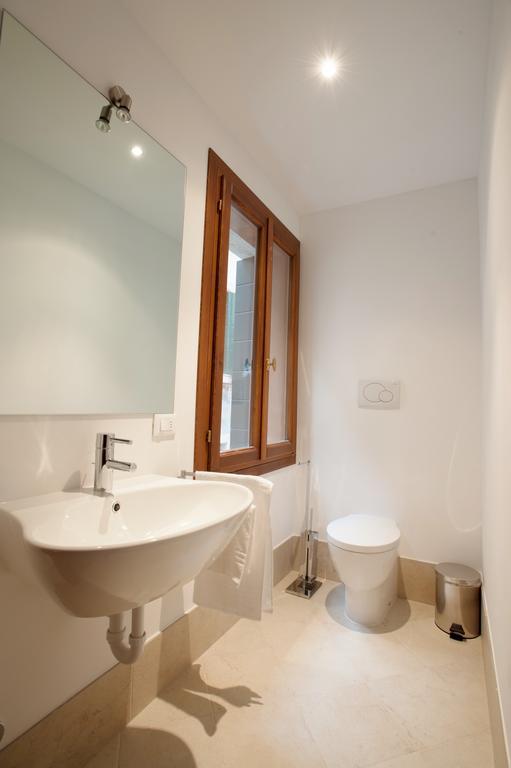 The Lion'S House Apt2 البندقية الغرفة الصورة